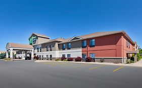 Holiday Inn Express And Suites Three Rivers By Ihg
